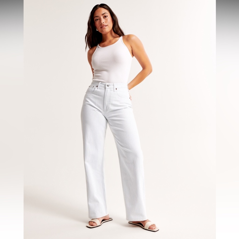 Abercrombie Curve Love High Rise Loose Jean